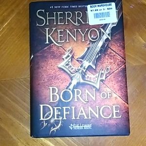 Sherrilyn Kenyon's Born of Vengeance